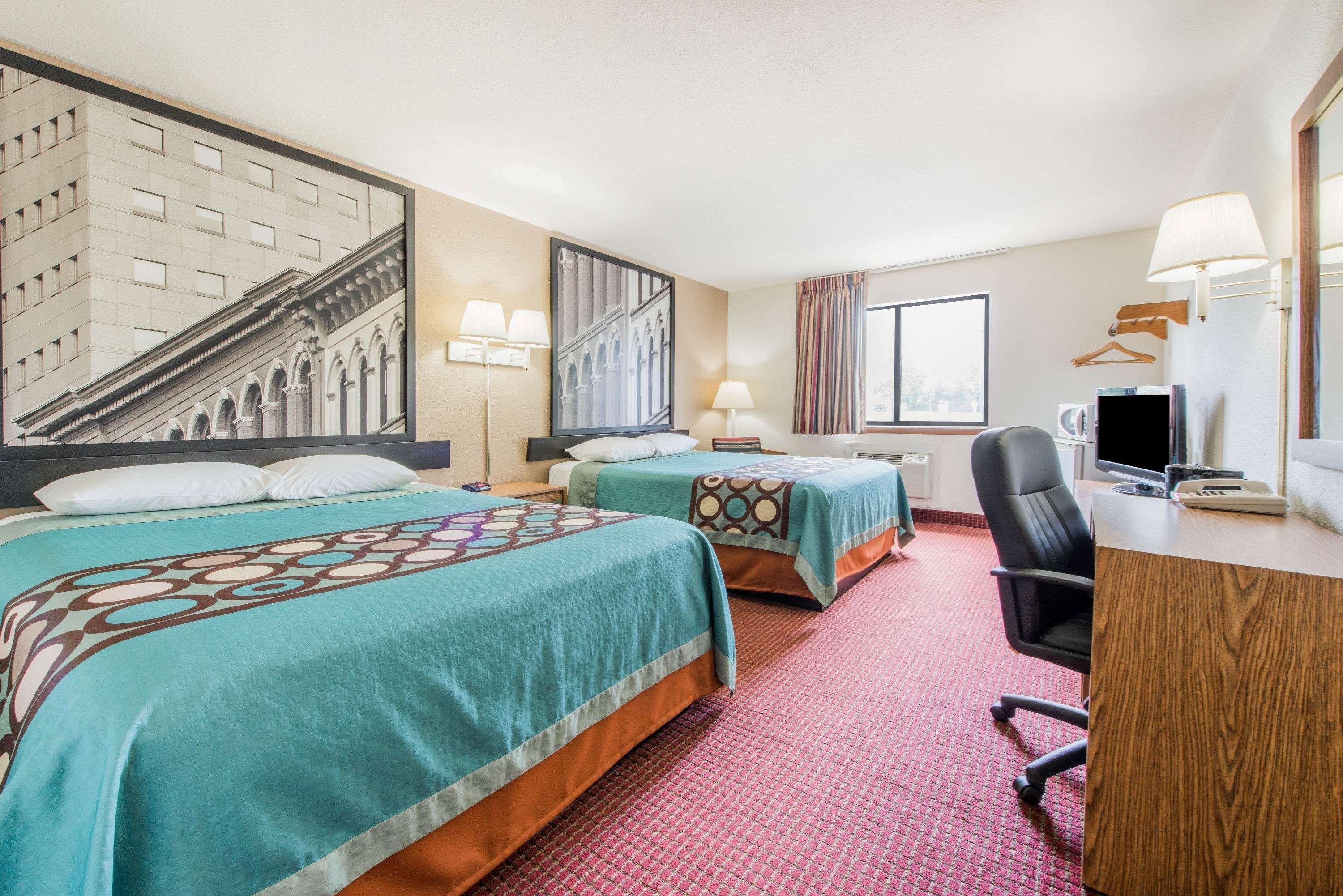 Super 8 By Wyndham Elizabethtown Hotel Exterior photo