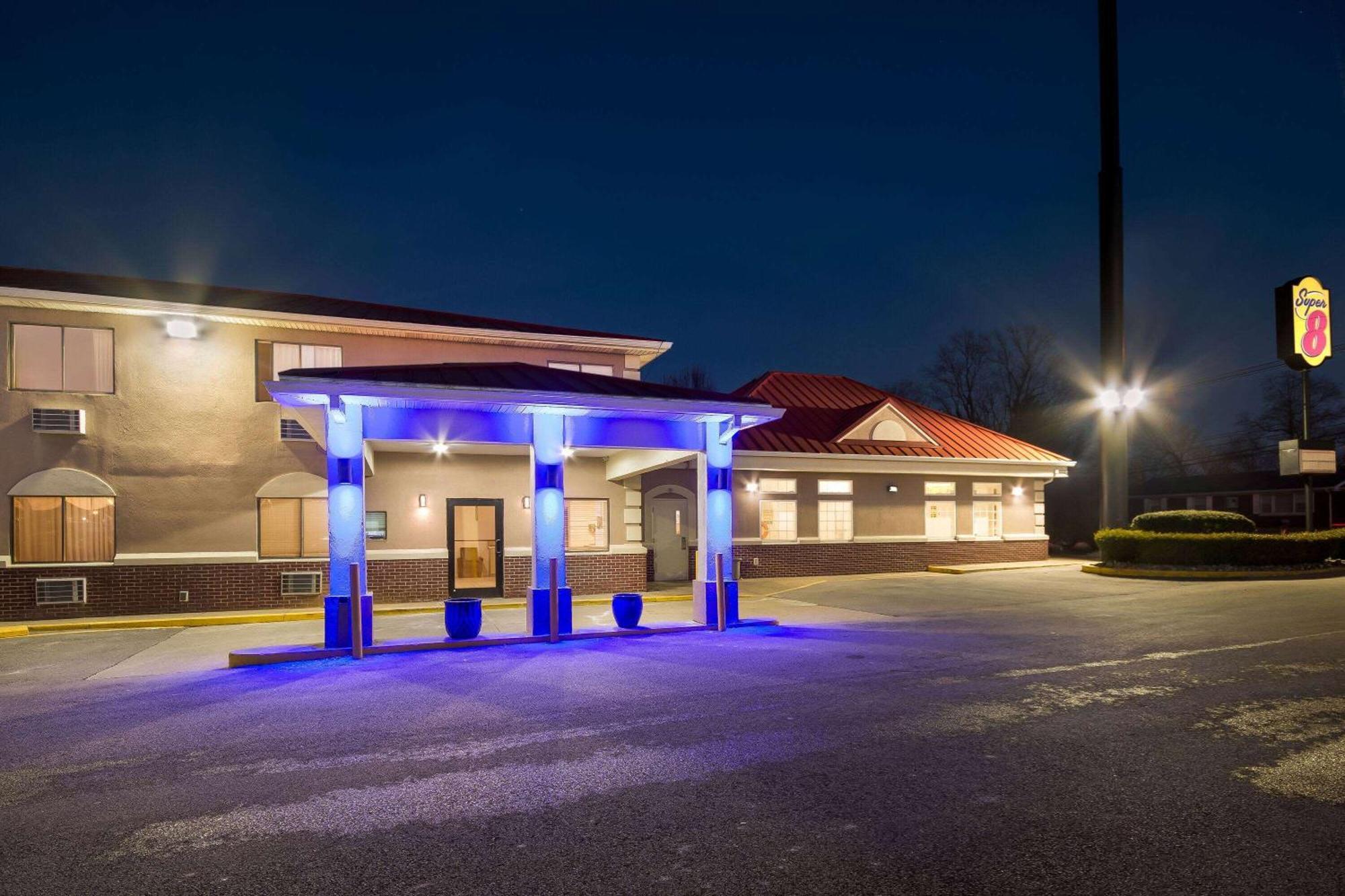 Super 8 By Wyndham Elizabethtown Hotel Exterior photo